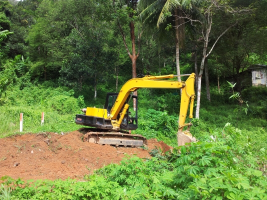KOMATSU PC80-3รถทำงานอยู่ครับทำงานเร็วประหยัดน้ำมัน
