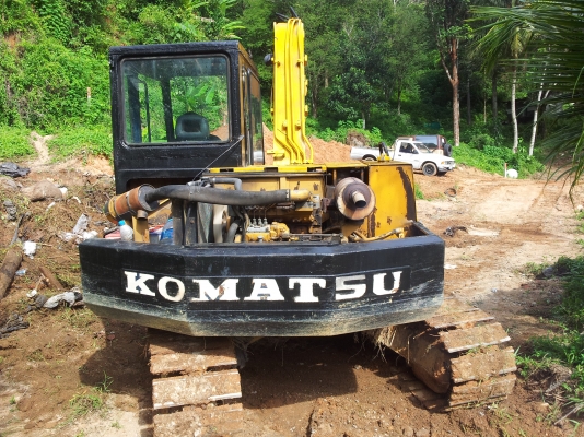 KOMATSU PC80-3รถทำงานอยู่ครับทำงานเร็วประหยัดน้ำมัน