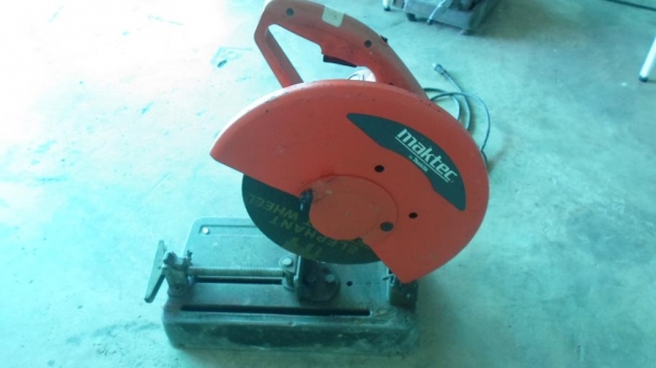 ขายไฟเบอร์ตัดเหล็ก Maktec-mt240 ขนาด 14 นิ้ว มือสอง