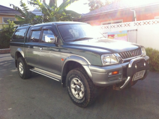 ขาย GRANDIS 4 ประตู 4WD 239000