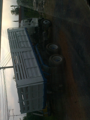 ขายสิบล้อดัมพ์เครือง206โทโบหัวเดก้ากะบะ3มิตรสนใจติดต่อได้ที่089-9198420