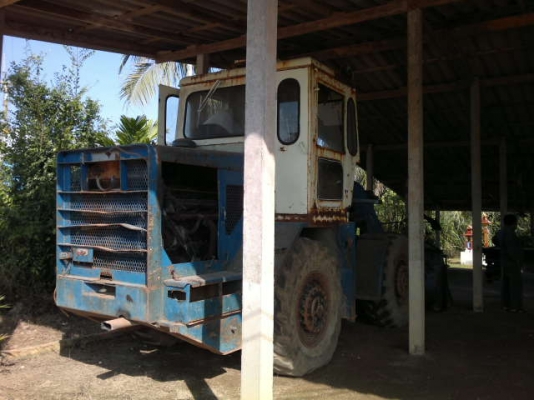 รถตัก KLD6A  เอว ออน  สนใจติดต่อ 081-6079515