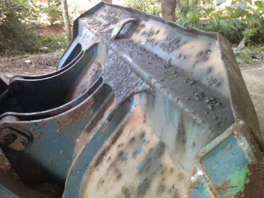 รถตัก KLD6A  เอว ออน  สนใจติดต่อ 081-6079515