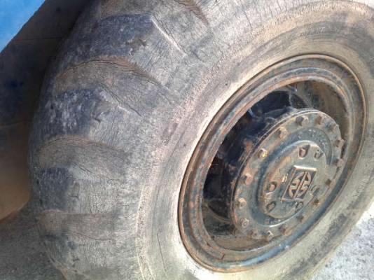 รถตัก KLD6A  เอว ออน  สนใจติดต่อ 081-6079515