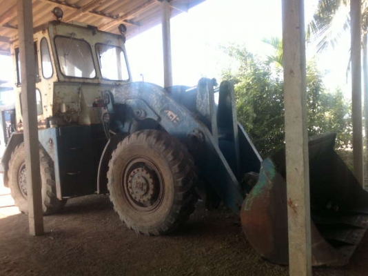 รถตัก KLD6A  เอว ออน  สนใจติดต่อ 081-6079515