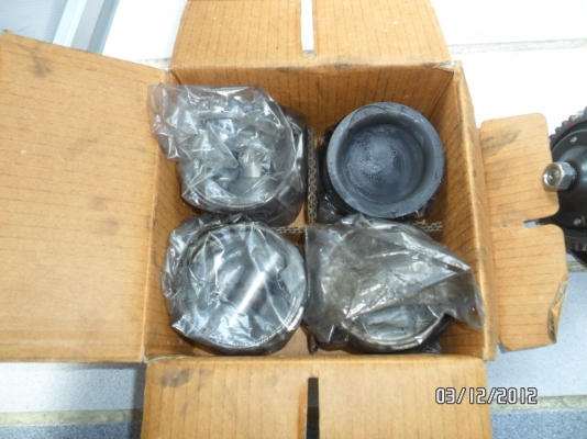 ขายอุปกรณ์แก็ส ลูกสูบ ฝาสูบ จานจ่าย มือสอง เครื่อง isuzu 4ja 2500 cc