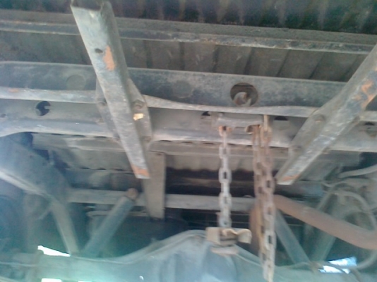 (ออกใบซื้อขายให้คับ)เป็นรถรุ่นปู่ย่าตายายเลิกใช้จอดนานเครื่องติดขี่ได้ จอดหลายปีจอดในร่มฝุ่นหลังคายังขาวอยู่เลยถ้าล้างจะสวย รอนกระบะสวยมากๆภายในถ้าล้างขัดเงาจะสวยสอาดสียังดีทั้งคันมีผุเล็กน้อย ไม่มีเล่มเอาไปใช้ในสวนลูกหลานขายเอง ออกไบซื้อขายให้