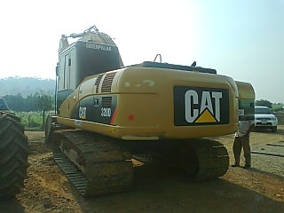 ขายCAT 320 D ไฟฟ้าครบ เอกสารเล่มทะเบียน ราคา 2,650,000 บาท เจ้าของขายเองราคาต่อรองได้