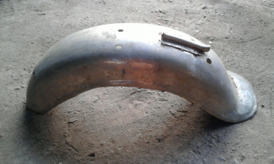 ขาย บังโคลนหลัง ชาลี เป็นเหล็ก งานตีครับ