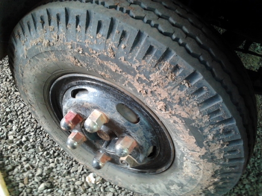 ISUZU NPR 115 HP 4BD1 ปี 35 กระบะเหล็กคอกไม้ยาว 4.30 เมตรสภาพดีมากครับ เครื่องแน่นแห้งดี ภายในเก๋งอยู่ครบ ช่วงล่างคัชซีสวยไม่มีแตก คานหน้า F เฟืองท้ายใหญ่ติด F เรียบร้อย เอกสารทะเบียนภาษีครบพร้อมโอนครับ ISUZU NPR 115 HP 4BD1 ปี 35 กระบะเหล็กคอกไม้ยาว 4.30 เมตรสภาพดีมากครับ เครื่องแน่นแห้งดี ภายในเก๋งอยู่ครบ ช่วงล่างคัชซีสวยไม่มีแตก คานหน้า F เฟืองท้ายใหญ่ติด F เรียบร้อย เอกสารทะเบียนภาษีครบพร้อมโอนครับ