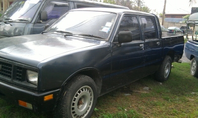 ขาย อีซูซุ KB 2200 4ประตู เครื่องดีครับขับกลับได้เลย