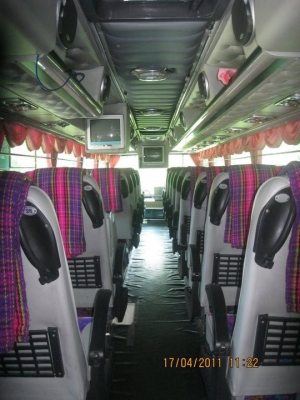 ขายดาวน์รถทัวร์ 2 ชั้น สีขาว รถอยู่แพร่ครับ ^^" ขายดาวน์รถทัวร์ 2 ชั้น สีขาว รถอยู่แพร่ครับ ^^"