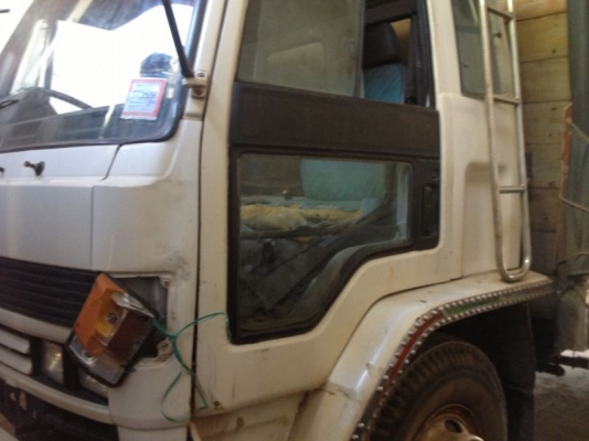 รถอีซูซุ 10 ล้อ รั่ว FVM 175 แรงม้า ( มีขาย 2 คัน ) สนใจติดต่อ 081-6079515 รถอีซูซุ 10 ล้อ รั่ว FVM 175 แรงม้า ( มีขาย 2 คัน ) สนใจติดต่อ 081-6079515