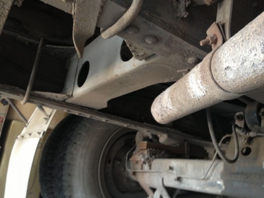 รถอีซูซุ 10 ล้อ รั่ว FVM 175 แรงม้า ( มีขาย 2 คัน ) สนใจติดต่อ 081-6079515 รถอีซูซุ 10 ล้อ รั่ว FVM 175 แรงม้า ( มีขาย 2 คัน ) สนใจติดต่อ 081-6079515