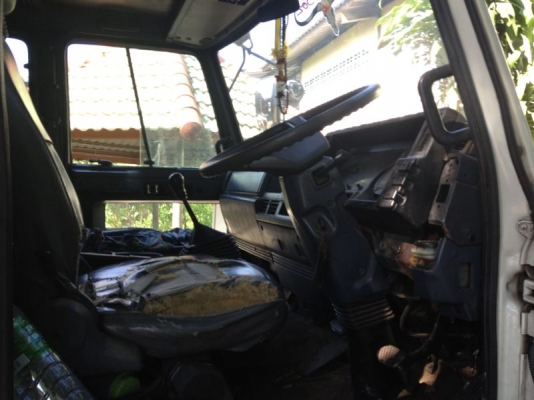 รถอีซูซุ 10 ล้อ รั่ว FVM 175 แรงม้า ( มีขาย 2 คัน ) สนใจติดต่อ 081-6079515 รถอีซูซุ 10 ล้อ รั่ว FVM 175 แรงม้า ( มีขาย 2 คัน ) สนใจติดต่อ 081-6079515