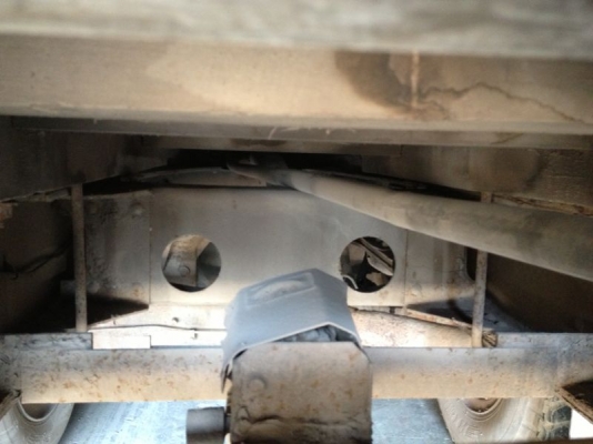 รถอีซูซุ 10 ล้อ รั่ว FVM 175 แรงม้า ( มีขาย 2 คัน ) สนใจติดต่อ 081-6079515 รถอีซูซุ 10 ล้อ รั่ว FVM 175 แรงม้า ( มีขาย 2 คัน ) สนใจติดต่อ 081-6079515