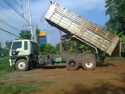 10ล้อดั้มHINO FM1Mปี38-220แรงม้า ดั้มสามมิตร ไม่ม่ลำโพงลากลูก