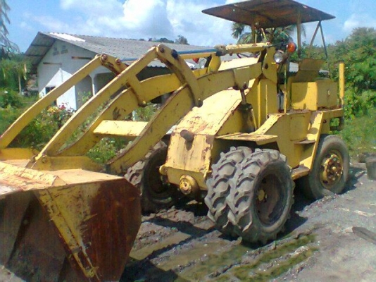 รถตััก CAT    สนใจติดต่อ 081-6079515