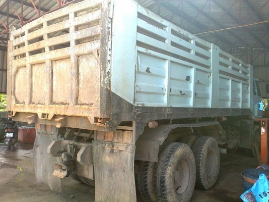 รถอีซูซุ 10 ล้อดั๊ม FXZ 240 แรงม้า ขาวทำฟ้า ปี 38 ( ขายแม่ลูก ) สนใจติดต่อ 081-6079515 รถอีซูซุ 10 ล้อดั๊ม FXZ 240 แรงม้า ขาวทำฟ้า ปี 38 ( ขายแม่ลูก ) สนใจติดต่อ 081-6079515