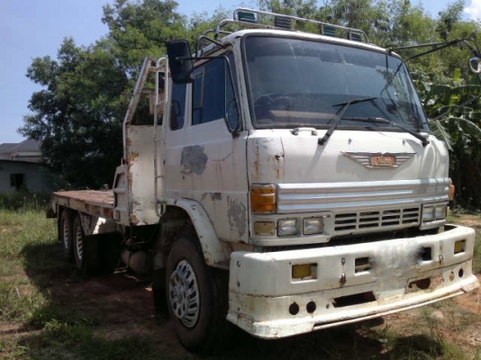 รถฮีโน่ 10 ล้อ ท้ายลาด 220 แรงม้า