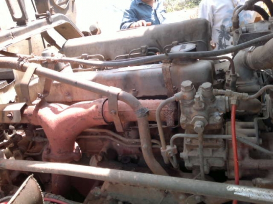 รถฮีโน่ 10 ล้อ ท้ายลาด 220 แรงม้า