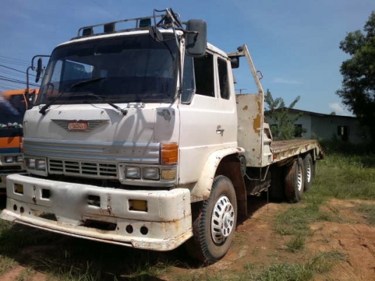 รถฮีโน่ 10 ล้อ ท้ายลาด 220 แรงม้า