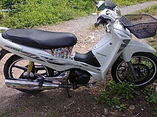 ขายเวฟ125   สตาทมือ เครื่องเดิมราคา 23500 บาท