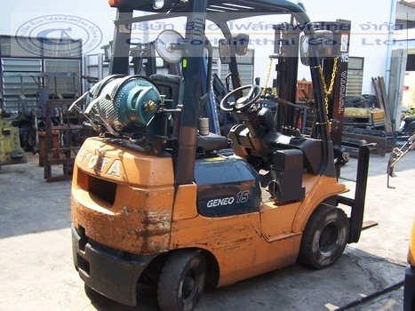 ขายรถ โฟล์คลิฟท์ TOYOTA รุ่น 7-FG15 ขายรถ โฟล์คลิฟท์ TOYOTA รุ่น 7-FG15