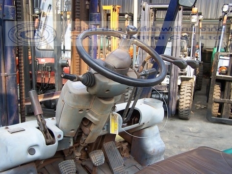 ขาย รถโฟล์คลิฟท์ KOMATSU รุ่น FD25-12