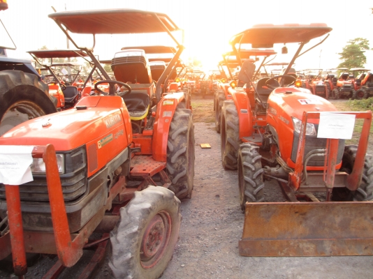 ลดกระหน่ำ แทรกเตอร์ และรถเกี่ยวคูโบต้า มือสองที่ใหญ่ที่สุดในประเทศ สนใจโทรสอบถามได้ที่น้องร็อคครับ ลดกระหน่ำ แทรกเตอร์ และรถเกี่ยวคูโบต้า มือสองที่ใหญ่ที่สุดในประเทศ สนใจโทรสอบถามได้ที่น้องร็อคครับ