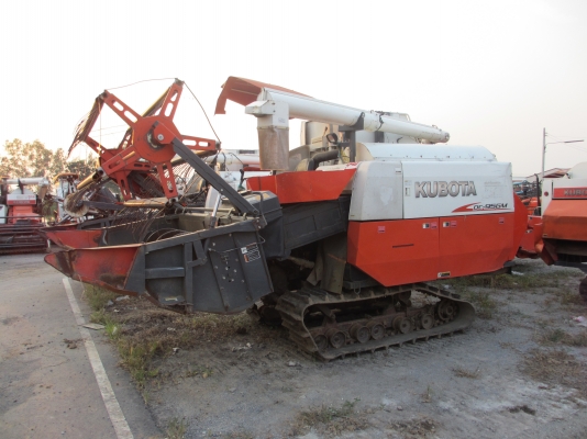 ลดกระหน่ำ แทรกเตอร์ และรถเกี่ยวคูโบต้า มือสองที่ใหญ่ที่สุดในประเทศ สนใจโทรสอบถามได้ที่น้องร็อคครับ ลดกระหน่ำ แทรกเตอร์ และรถเกี่ยวคูโบต้า มือสองที่ใหญ่ที่สุดในประเทศ สนใจโทรสอบถามได้ที่น้องร็อคครับ