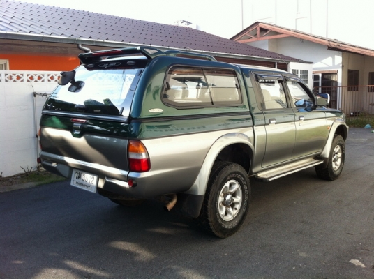 ขาย GRANDIS 4 ประตู 4WD 239000