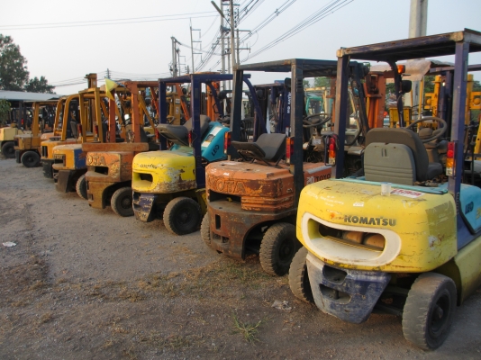 ศูนย์รวม ฟอร์คลิฟต์  มือสองที่ใหญ่ที่สุดในภาคกลาง สนใจโทรสอบถามได้ที่น้องร็อคครับ