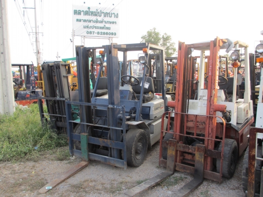 ศูนย์รวม ฟอร์คลิฟต์  มือสองที่ใหญ่ที่สุดในภาคกลาง สนใจโทรสอบถามได้ที่น้องร็อคครับ