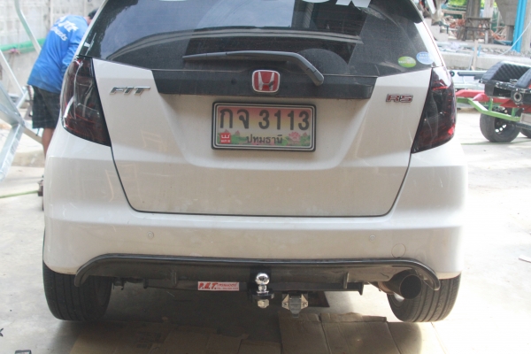 กันชนลากสวย ๆ แข็งแรง สามารถติดตั้งได้กับรถทุกรุ่น สอบถาม 093-9895964