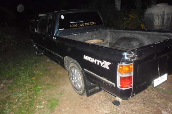 ขาย กระบะแค็ป ไมตี้เอ็กซ์ 2.5 ปี36/93 เครื่องแน่นๆ พ.พาวเวอร์ เครื่องเสียง ดอก10" ช่วงล่างแจ่ม คัสซีสวย สีดี มีแตกบ้าง ยางดี พื้นกระบะมีผุ พร้อมใช้งาน ***ขายแล้วครับ ขอบคุณ Truck2hand