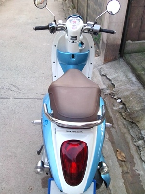 ขายscoopy-i สภาพใหม่ วิ่ง6xxxเท่านั้น ถูกๆ24500 บาทด่วน