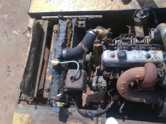 ขายด่วน!..รถแบคโฮ KOMATSU PC200-3 พร้อมใช้งาน ขุดดินแรงดี ไม่มีโหลด.