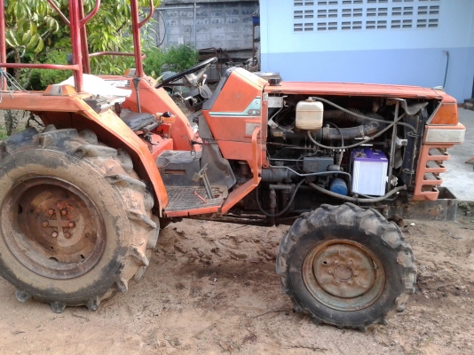 ขายรถไถkubota L1-225 2 เพลา 22แรง พวงมาลัยเพาเวอร์ ขายรถไถkubota L1-225 2 เพลา 22แรง พวงมาลัยเพาเวอร์