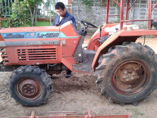 ขายรถไถkubota L1-225 2 เพลา 22แรง พวงมาลัยเพาเวอร์ ขายรถไถkubota L1-225 2 เพลา 22แรง พวงมาลัยเพาเวอร์