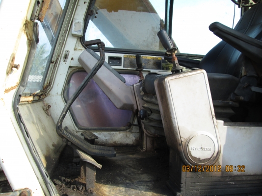 ขายแบคโฮ ฮุนได  200  LC