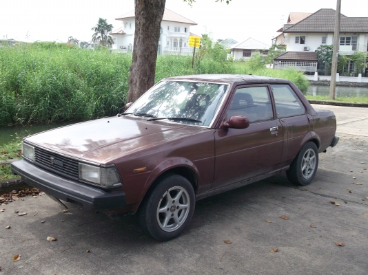 TOYOTA KE70 Retro Classiccar 2 ประตู แก๊สLPG