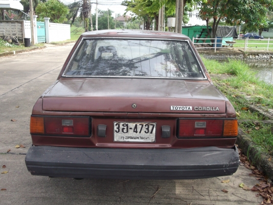 TOYOTA KE70 Retro Classiccar 2 ประตู แก๊สLPG TOYOTA KE70 Retro Classiccar 2 ประตู แก๊สLPG