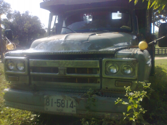 ขายรถหัวยาวเทเลอร์สิบล้อหางปลาขึ้นแม๊คโคและรถเกี่ยว