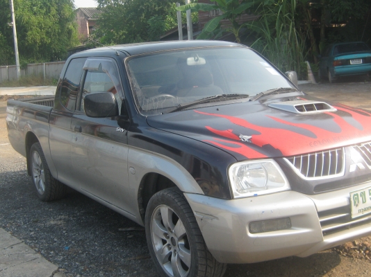 ขายมิตซู สตราด้า 2.8 เทอร์โบ สีทูโทน เครื่องเสียงชุดใหญ่