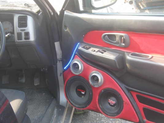 ขายมิตซู สตราด้า 2.8 เทอร์โบ สีทูโทน เครื่องเสียงชุดใหญ่ ขายมิตซู สตราด้า 2.8 เทอร์โบ สีทูโทน เครื่องเสียงชุดใหญ่