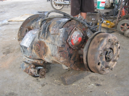 เกียร์ฟูลเลอร์ //อีตัน///// ไม่มีไดร์ครับ////สวยมากครับ มีเบรคมือด้วยครับหายากมากครับ