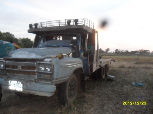 ขายเทเลอร์สิบล้อหางปลาใช้ขึ้แม๊คโคและรถเกี่ยว