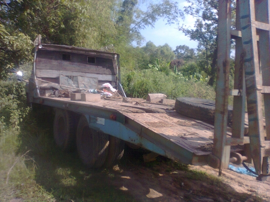 ขายเทเลอร์สิบล้อหางปลาใช้ขึ้แม๊คโคและรถเกี่ยว