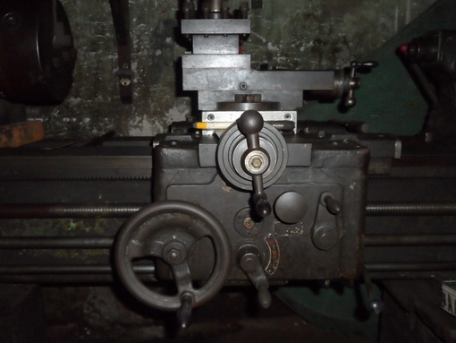 ขายครับขาย เครื่องกลึง 6 ฟุต ญี่ปุ่น 75000 บาท ช่างเอก 0814583376 ขายครับขาย เครื่องกลึง 6 ฟุต ญี่ปุ่น 75000 บาท ช่างเอก 0814583376